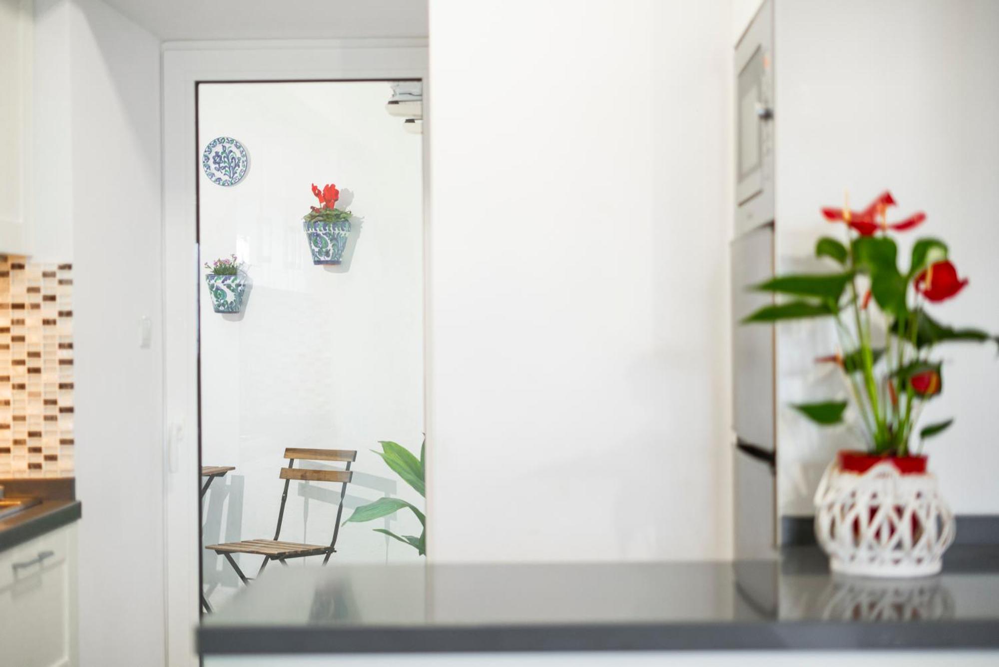 Warm Central Apartment Albayzin - Free Parking 15 Min Away Granada Buitenkant foto