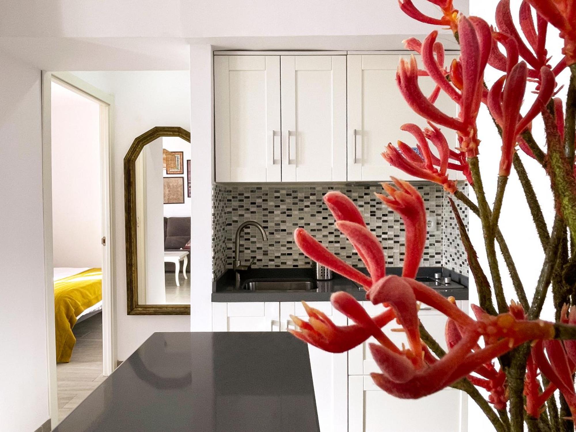 Warm Central Apartment Albayzin - Free Parking 15 Min Away Granada Buitenkant foto