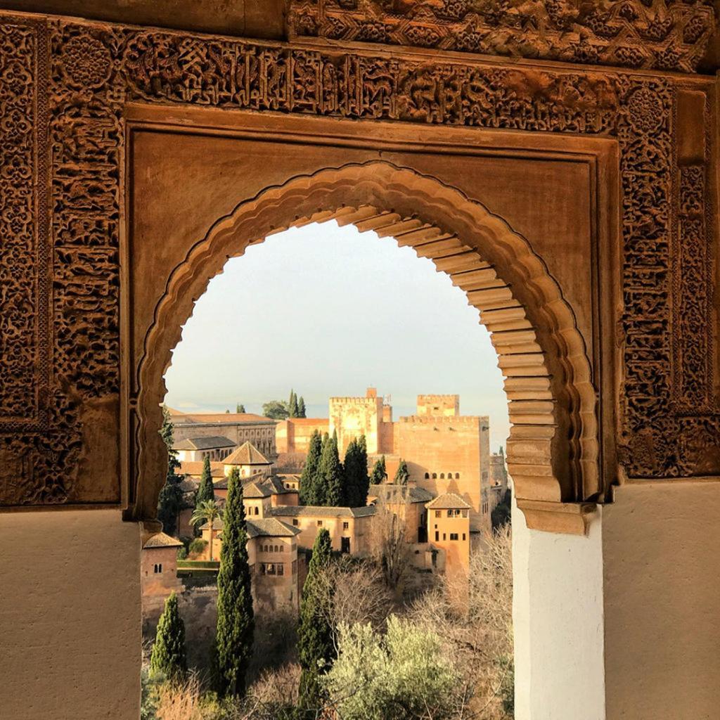 Warm Central Apartment Albayzin - Free Parking 15 Min Away Granada Buitenkant foto